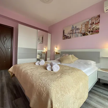 Nataly Homes Апартамент *